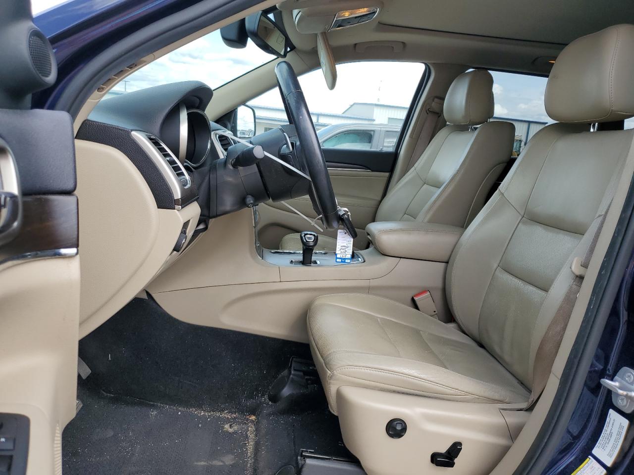 2014 Jeep Grand Cherokee - Image 7