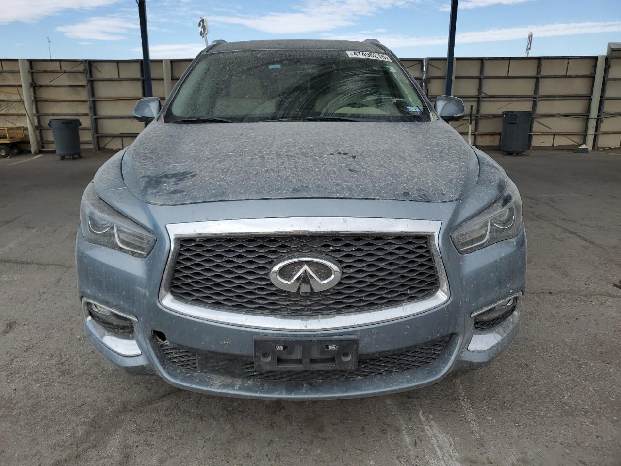 2017 Infiniti QX60 - Image 5