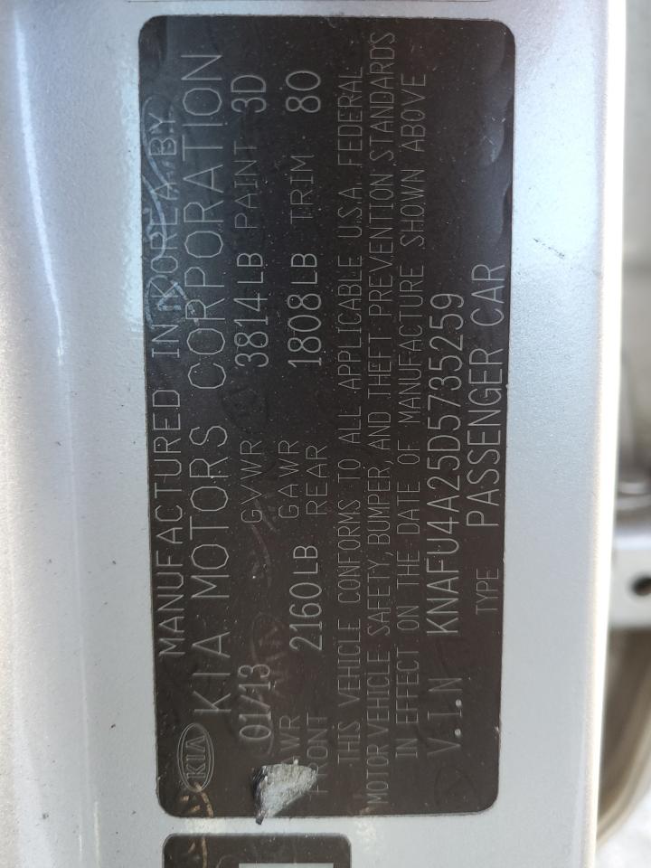 2013 Kia Forte - Image 12