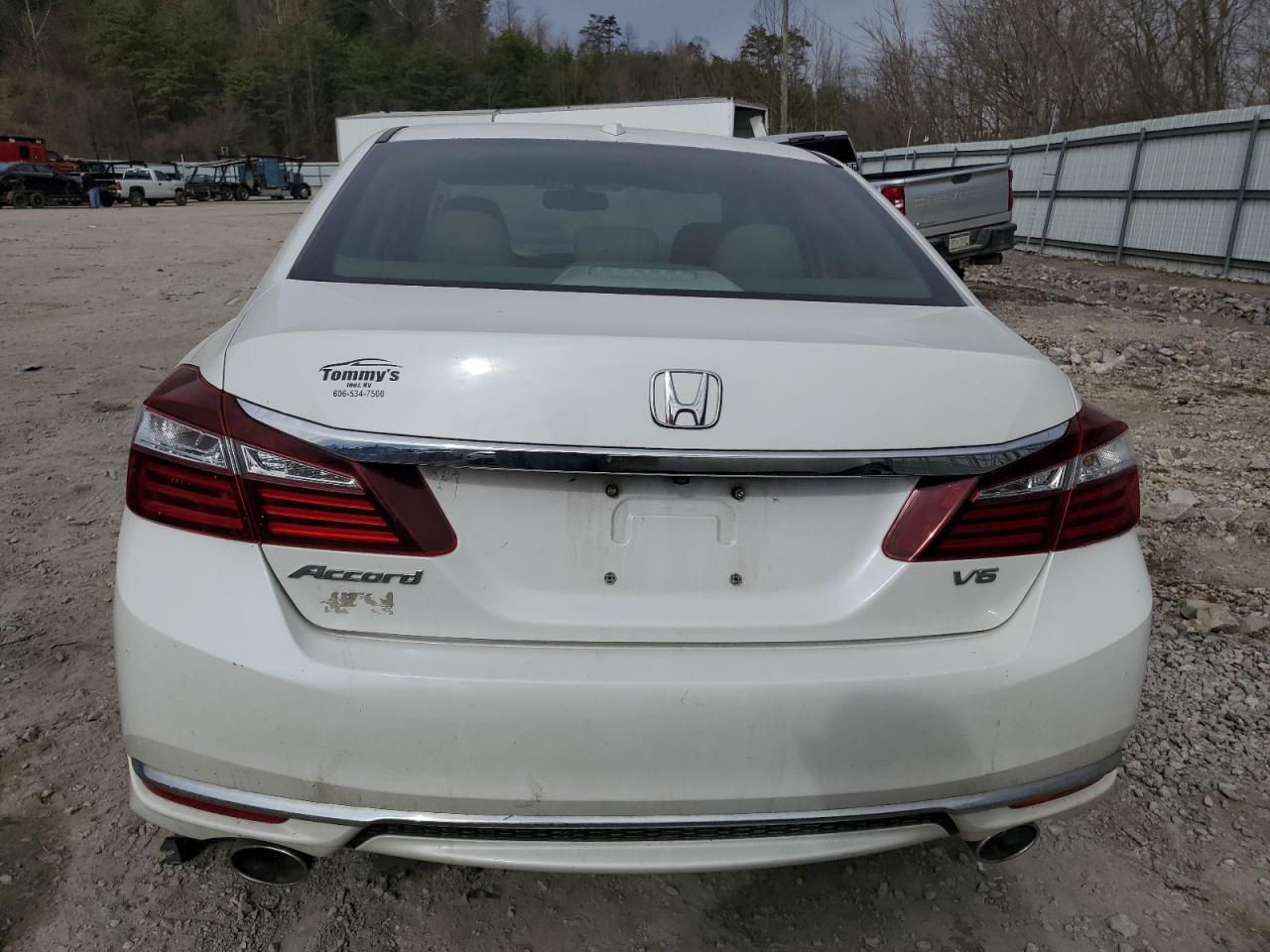 2017 Honda Accord - Image 6