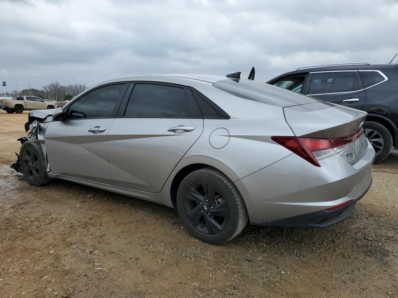 2021 Hyundai Elantra - Image 2
