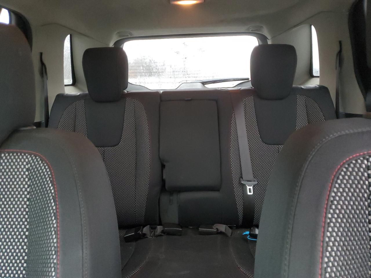 2015 GMC Terrain - Image 10