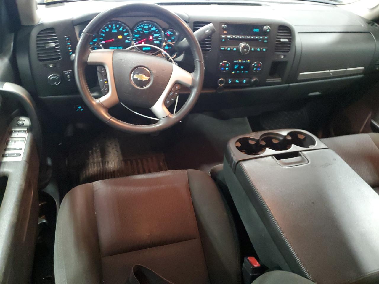 2012 Chevrolet Silverado - Image 8