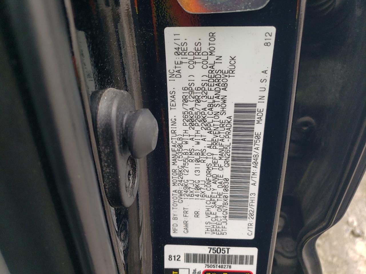 2011 Toyota Tacoma - Image 12