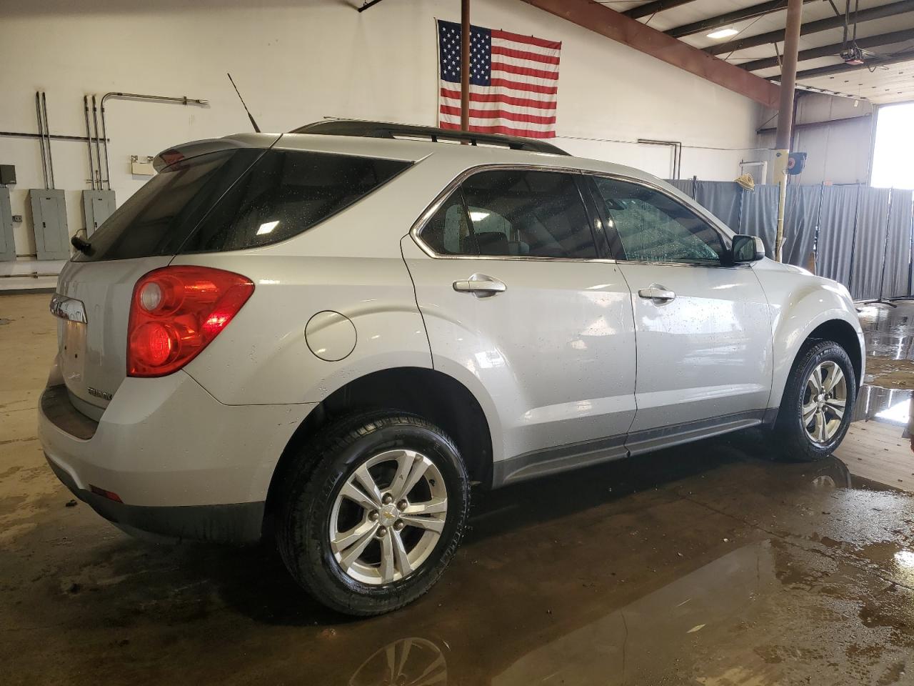 2011 Chevrolet Equinox - Image 3