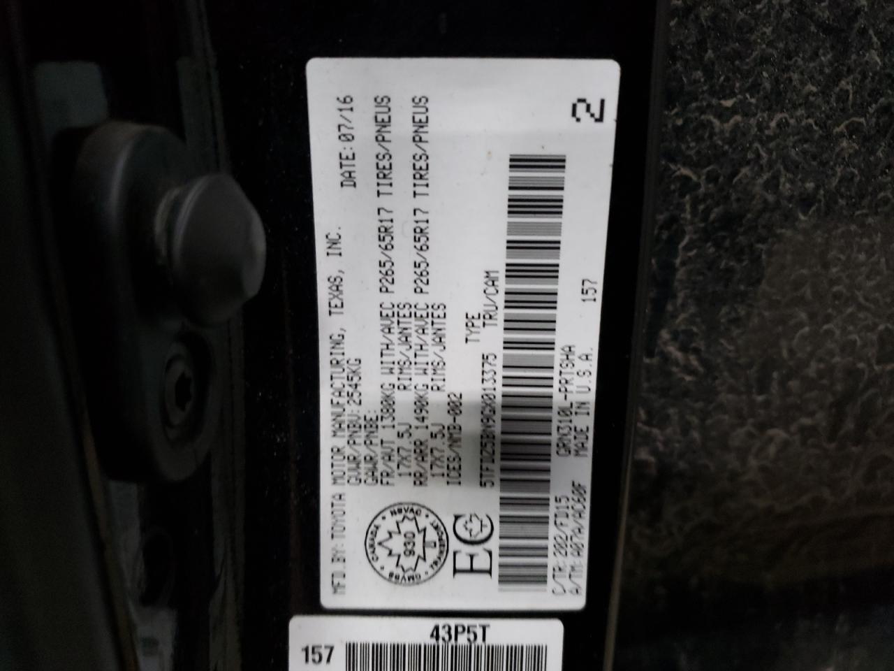 2016 Toyota Tacoma - Image 12