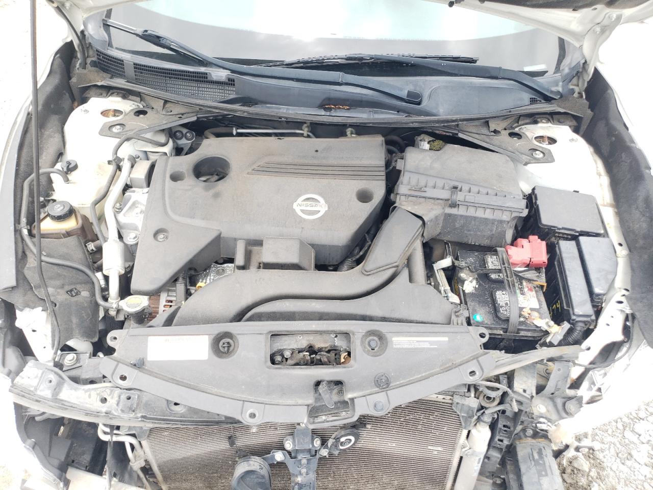 2015 Nissan Altima - Image 11