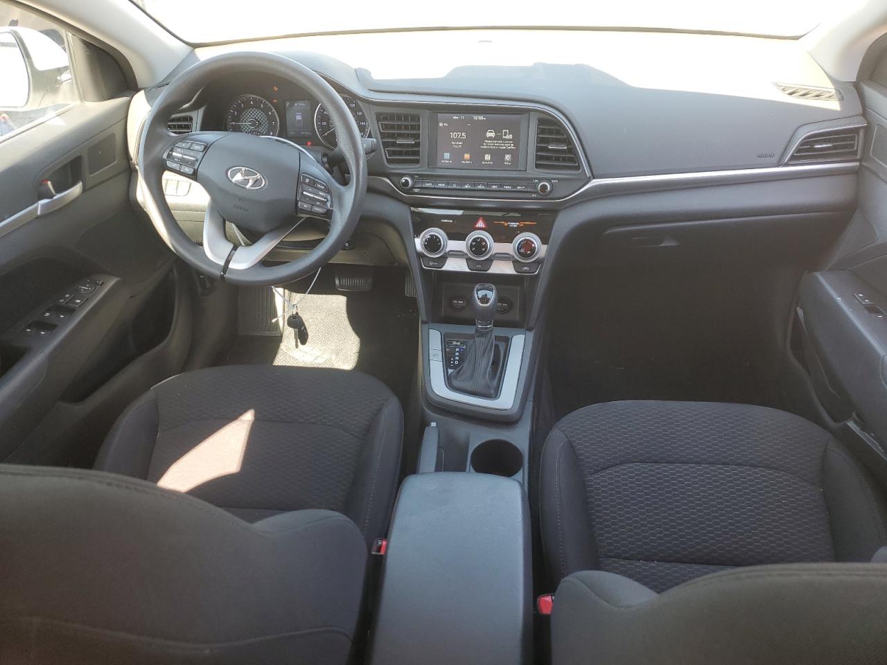 2019 Hyundai Elantra - Image 8