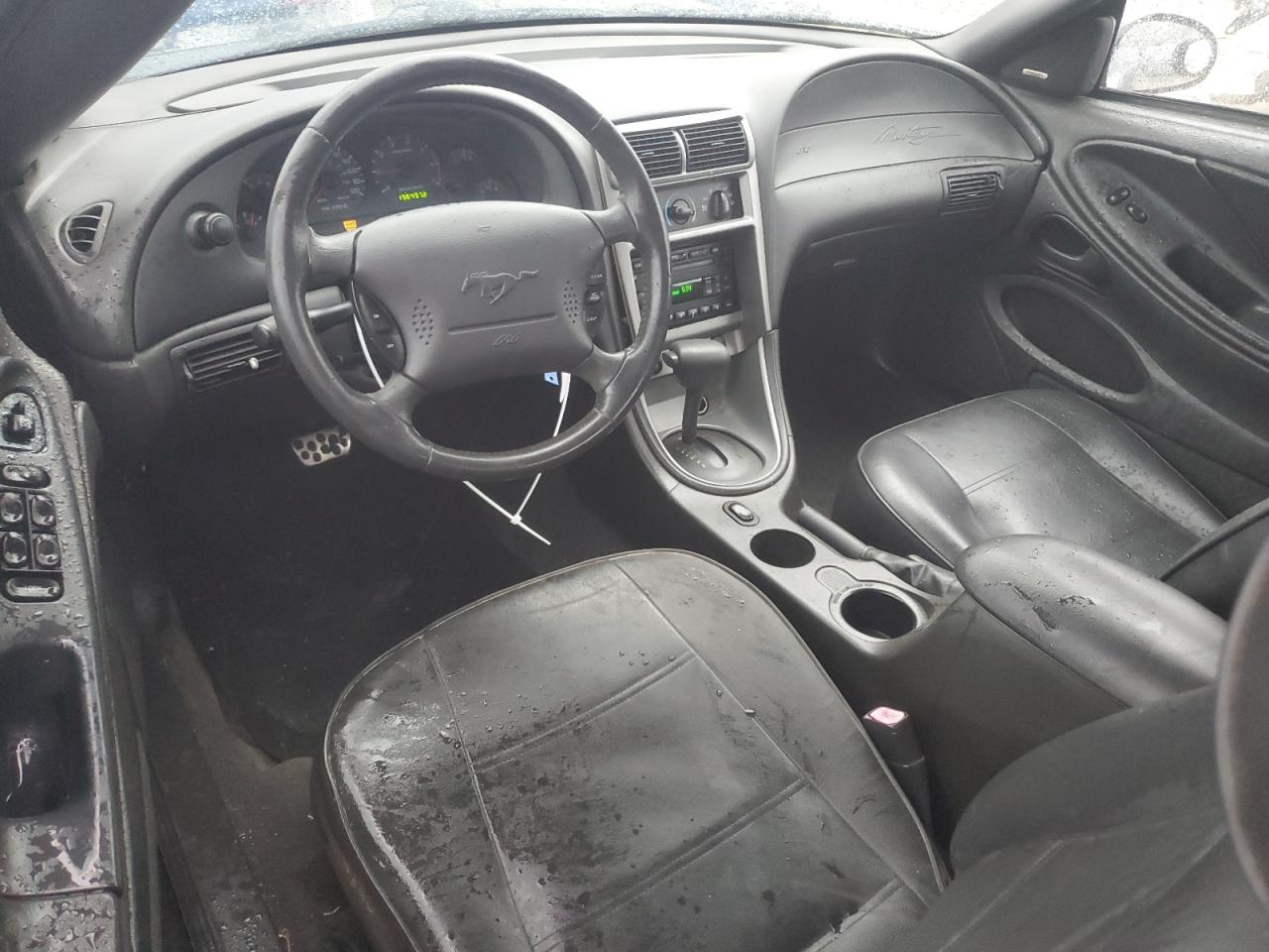 2004 Ford Mustang - Image 8