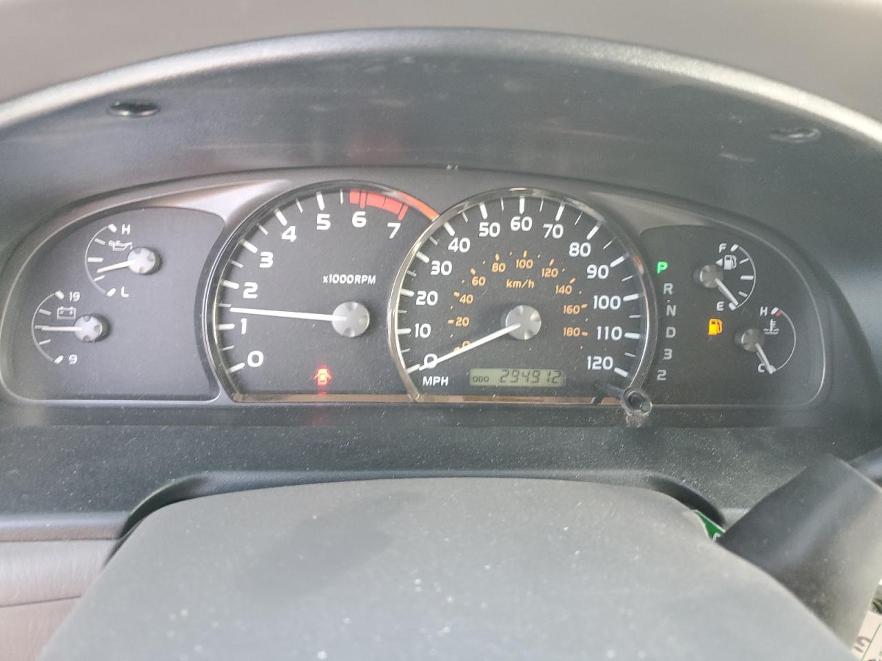 2006 Toyota Sequoia - Image 9