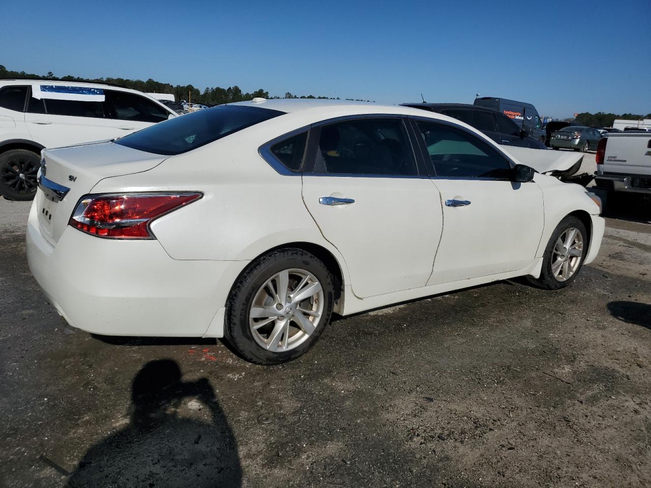 2015 Nissan Altima - Image 3