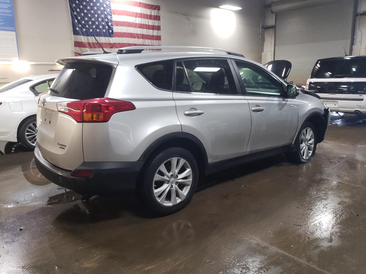 2014 Toyota RAV 4 - Image 3