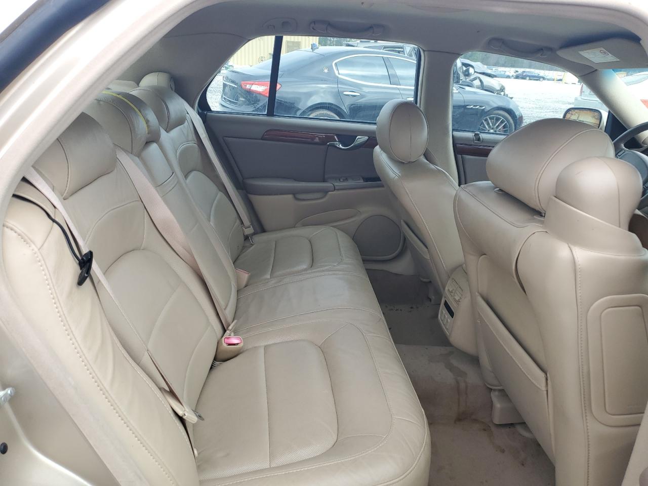 2005 Cadillac De Ville - Image 10
