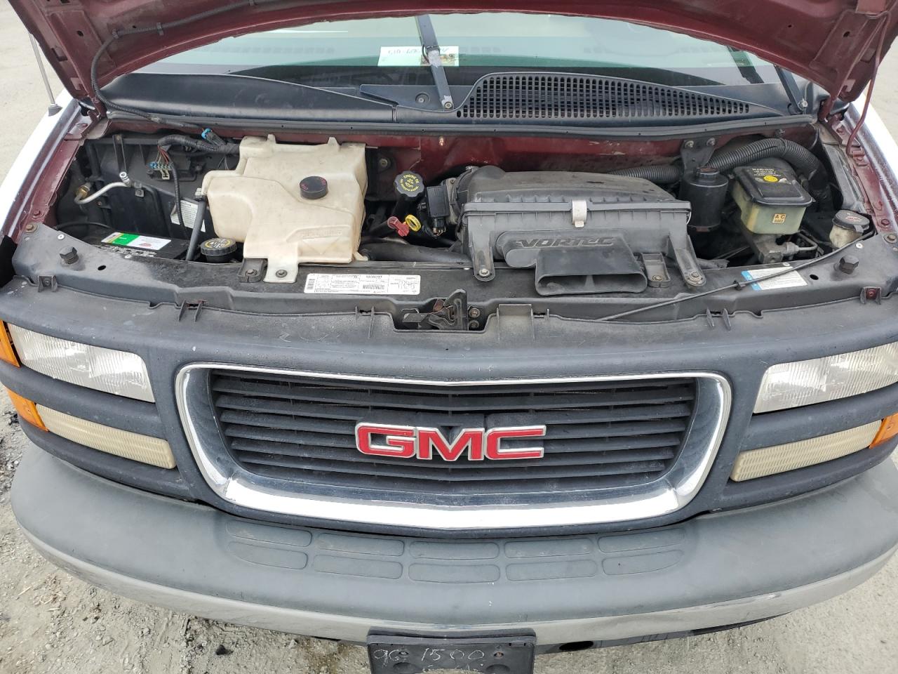 1999 GMC Savana - Image 11