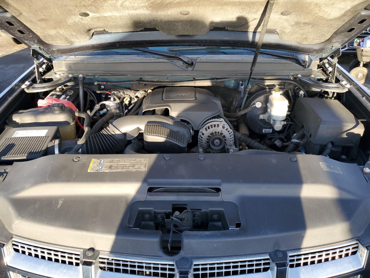 2008 Cadillac Escalade - Image 12