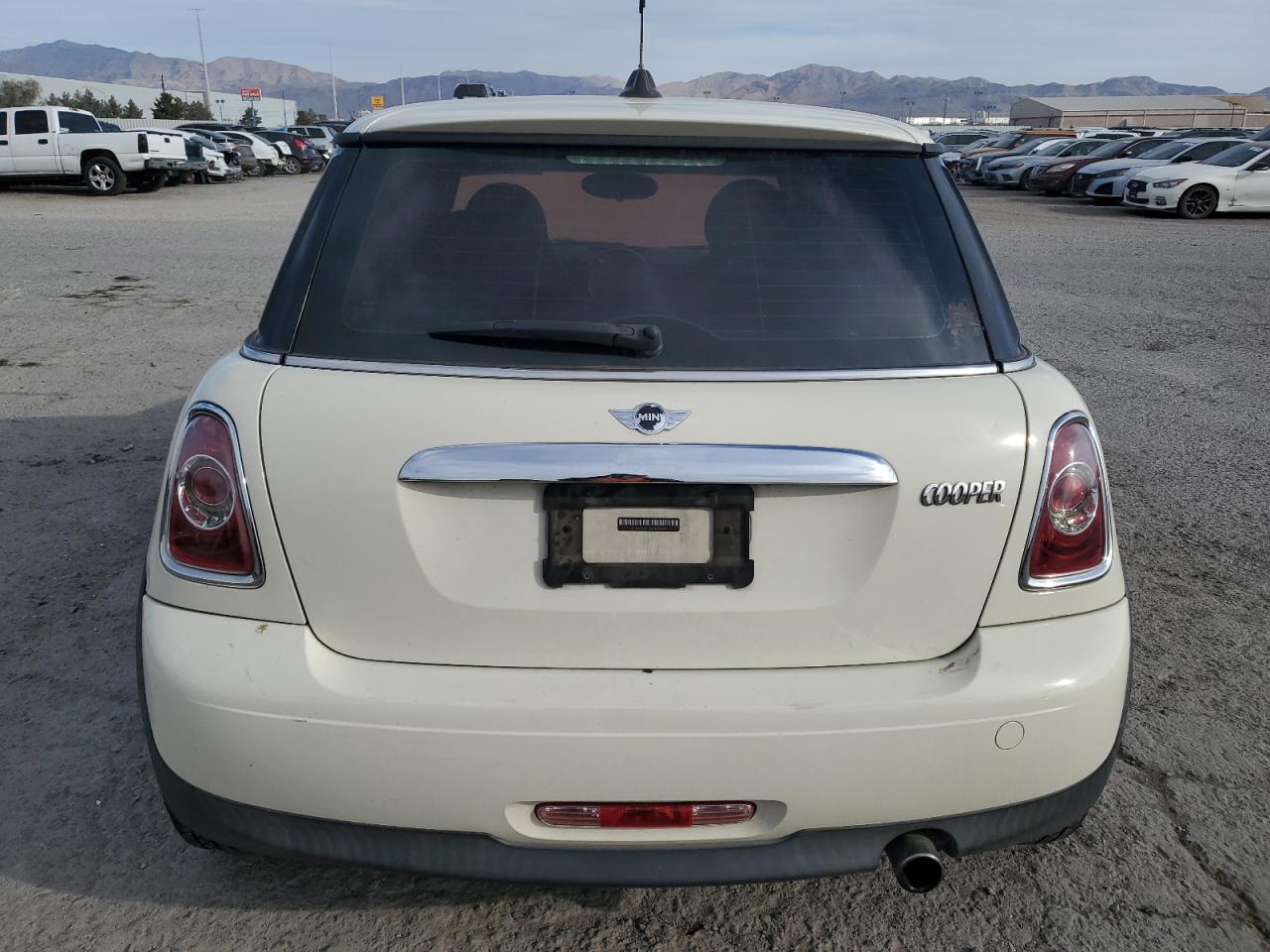 2012 MINI Cooper - Image 6