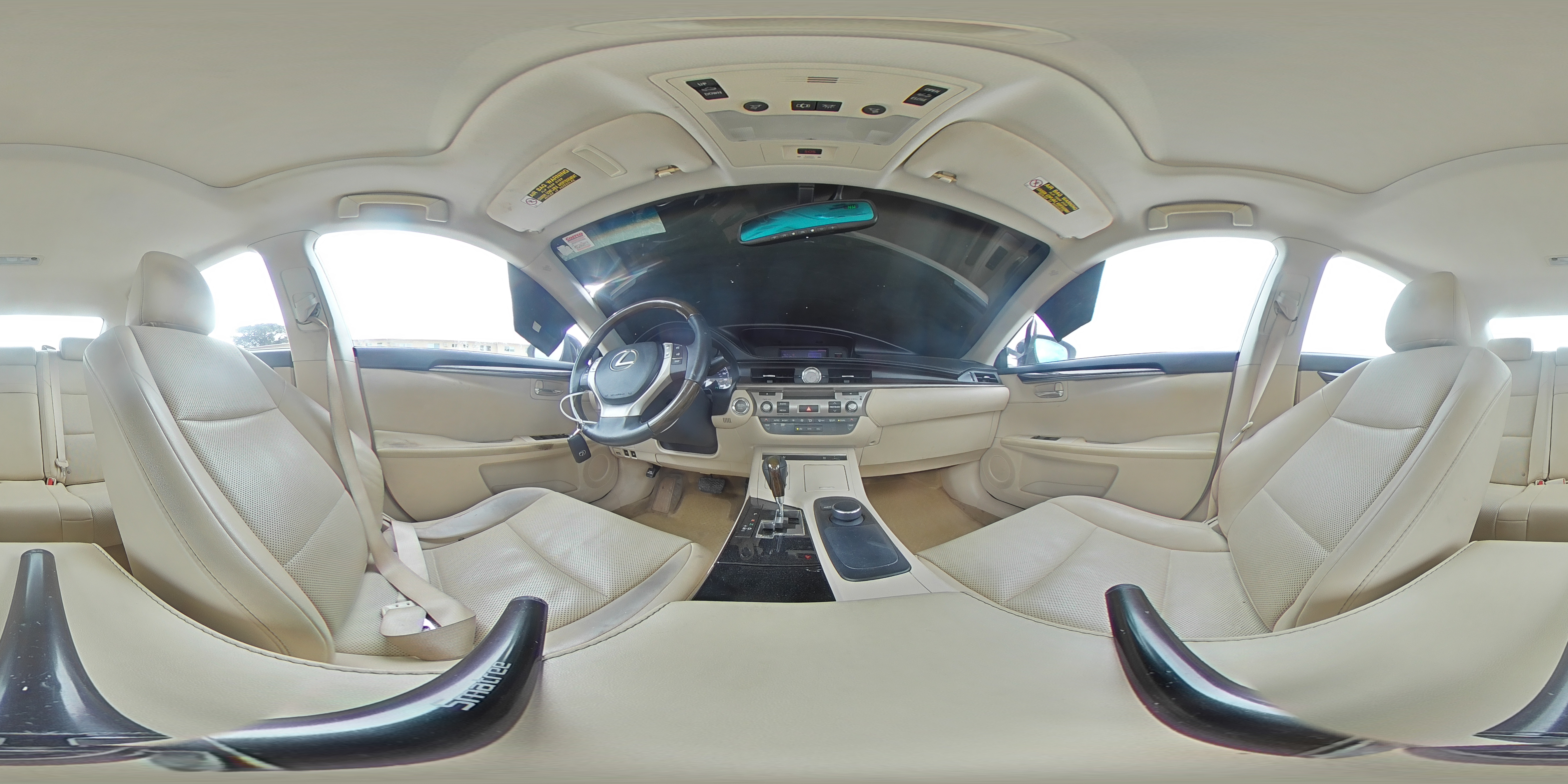 2014 Lexus ES - Image 14