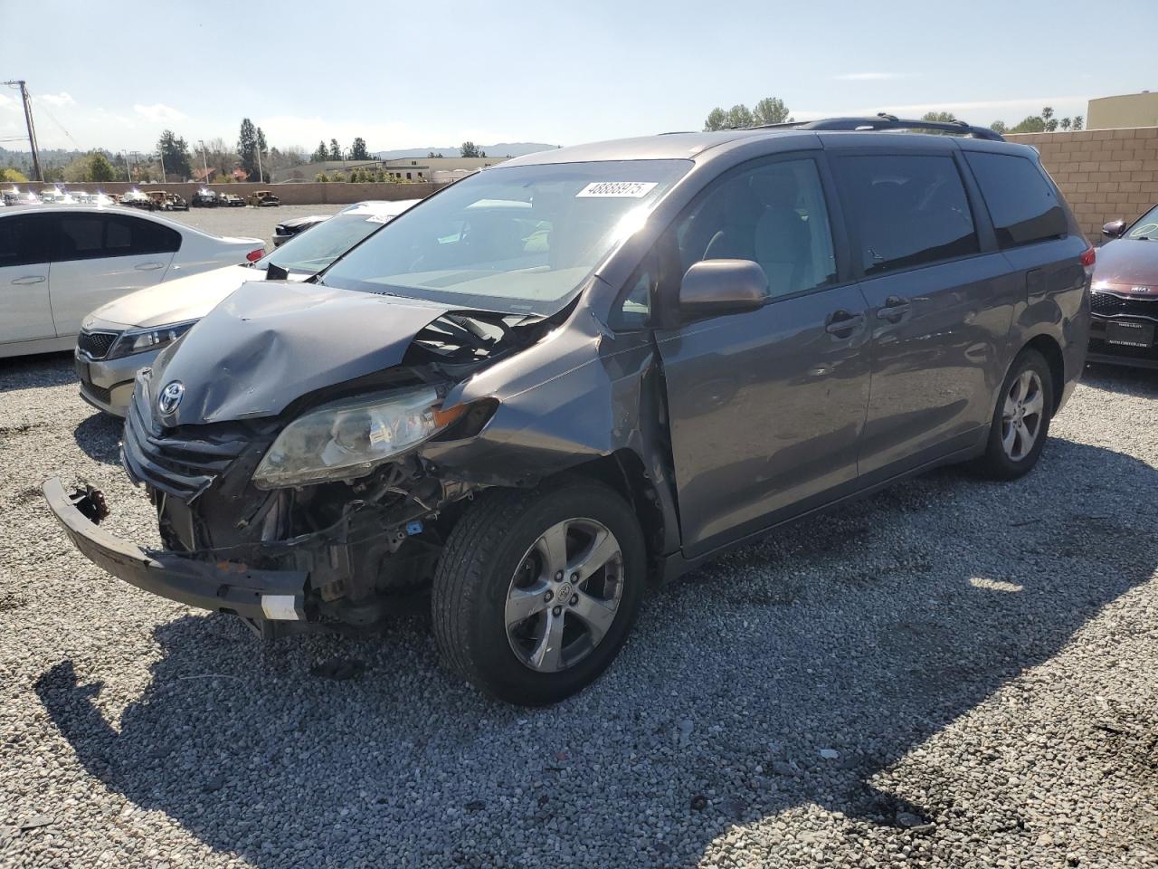 2013 Toyota Sienna - Image 1