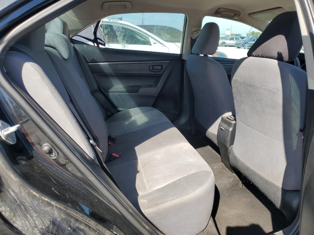 2015 Toyota Corolla L VIN: 2T1BURHE6FC260211 Lot: 47439625