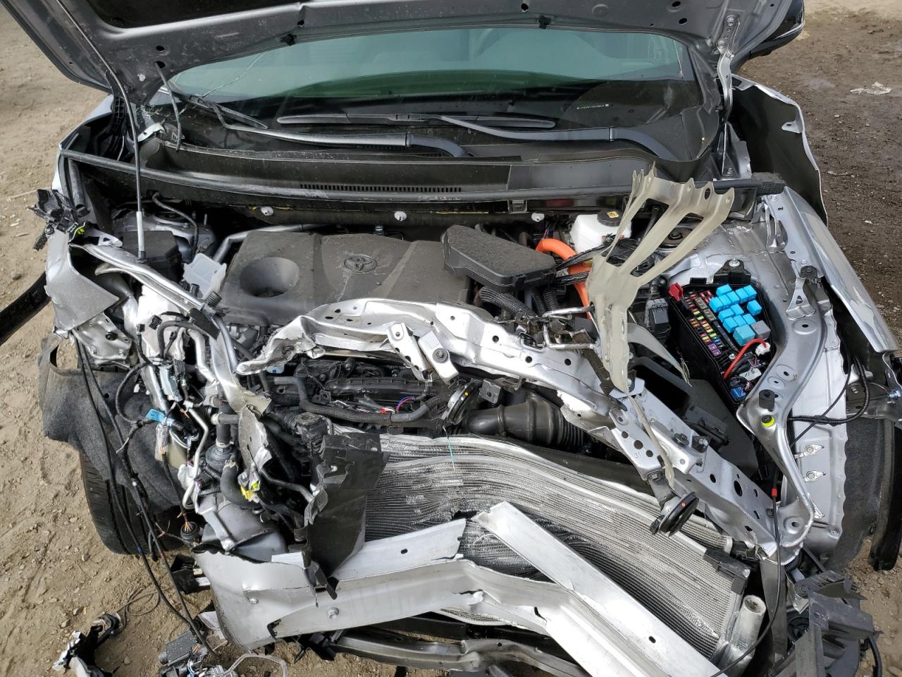 2024 Toyota RAV 4 - Image 13