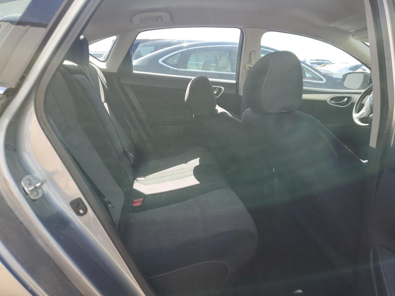 2014 Nissan Sentra - Image 10