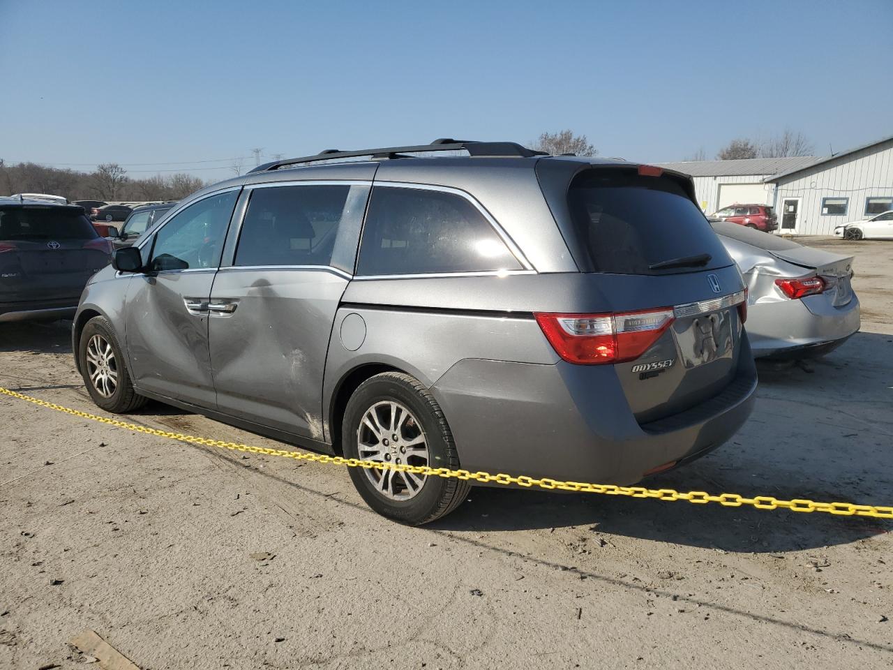 2011 Honda Odyssey - Image 2