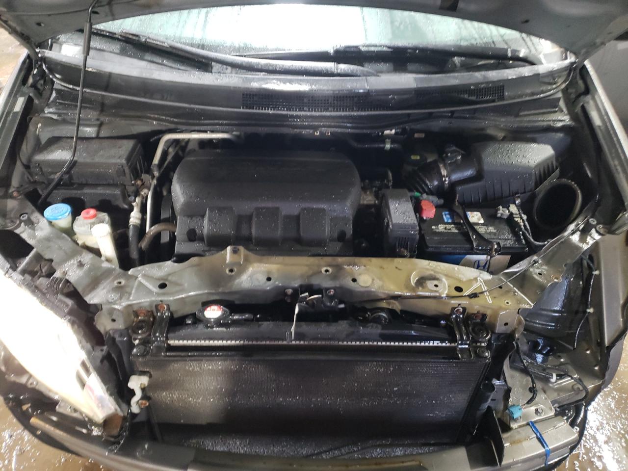 2011 Honda Odyssey - Image 12