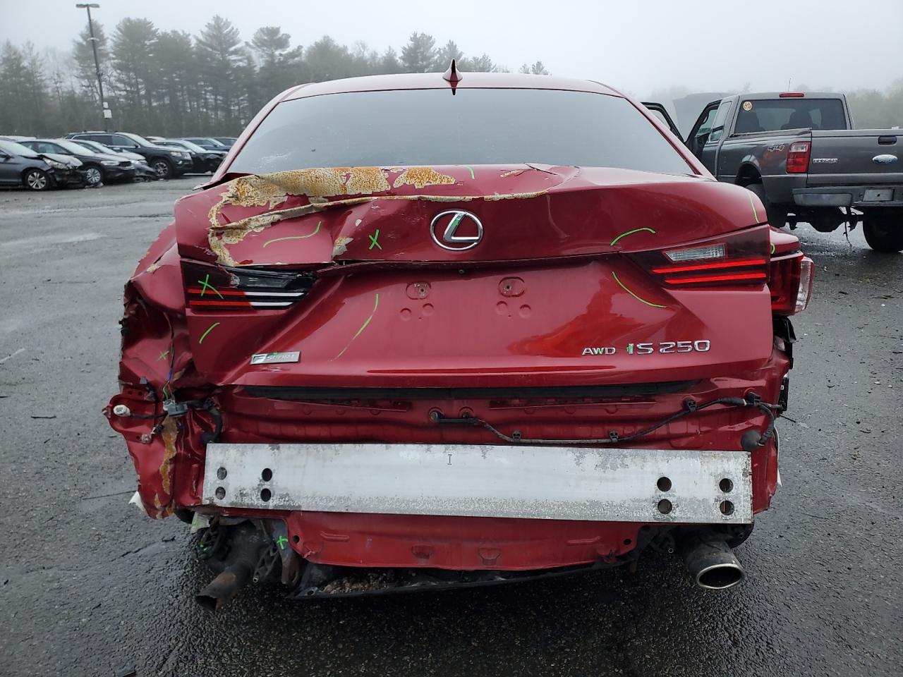 2015 Lexus IS - Image 6