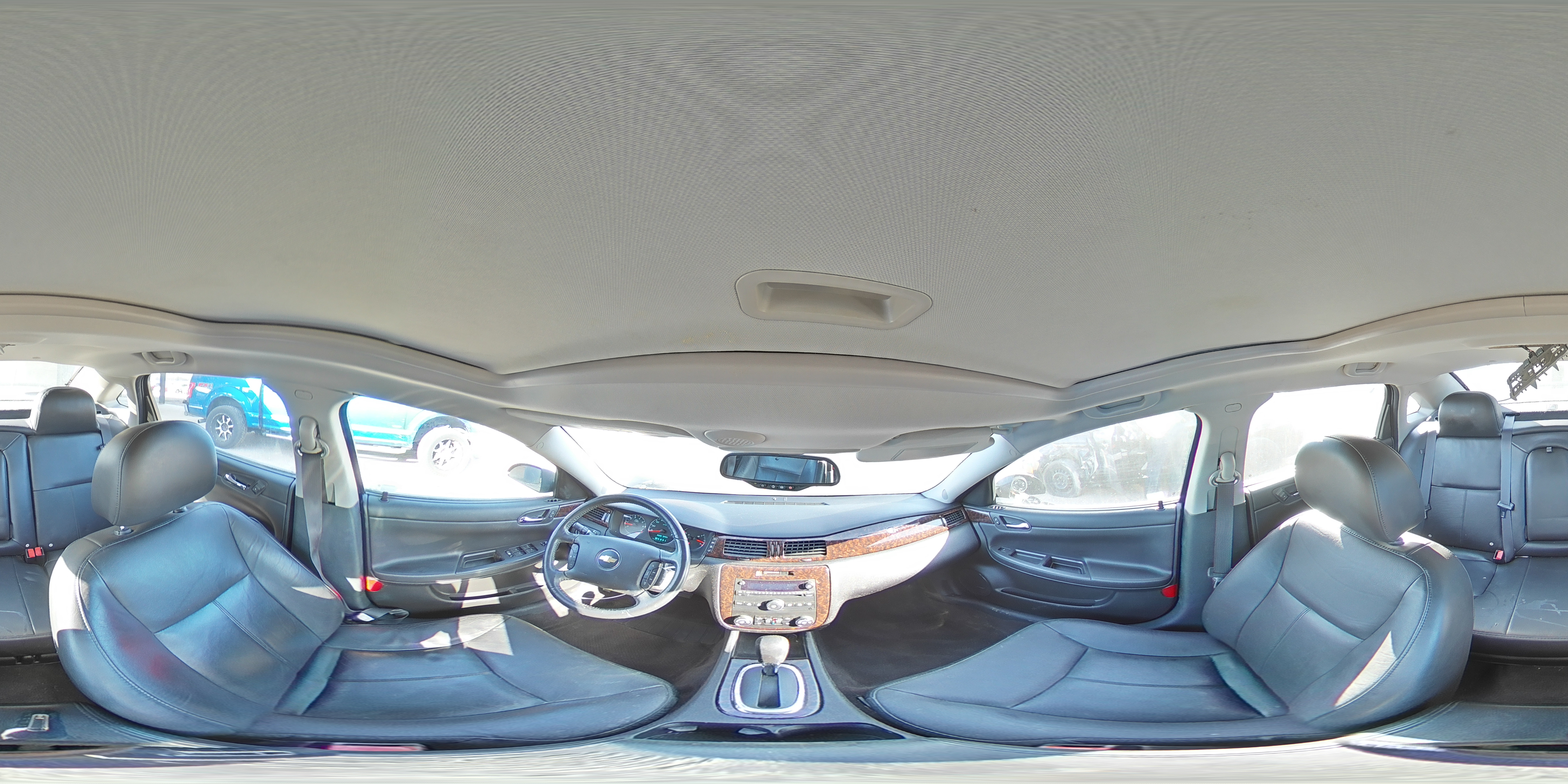 2014 Chevrolet Impala - Image 13