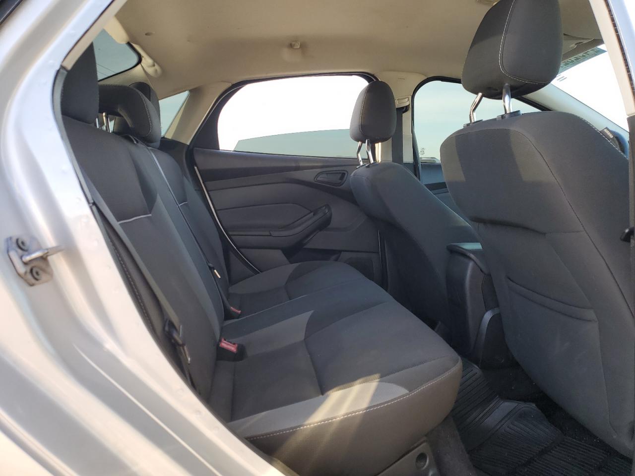 2012 Ford Focus - Image 11