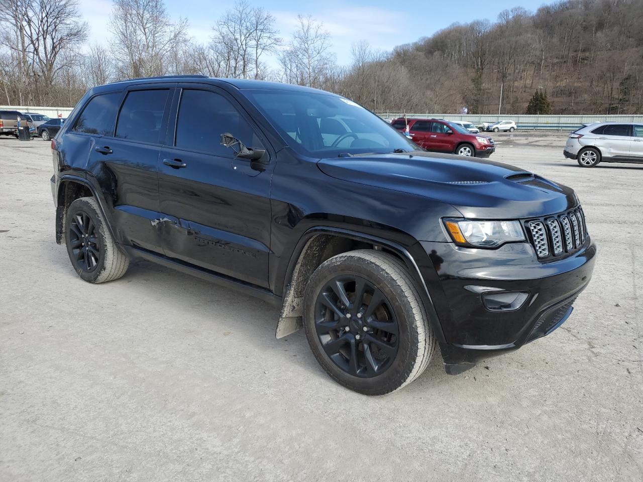 2019 Jeep Grand Cherokee - Image 4