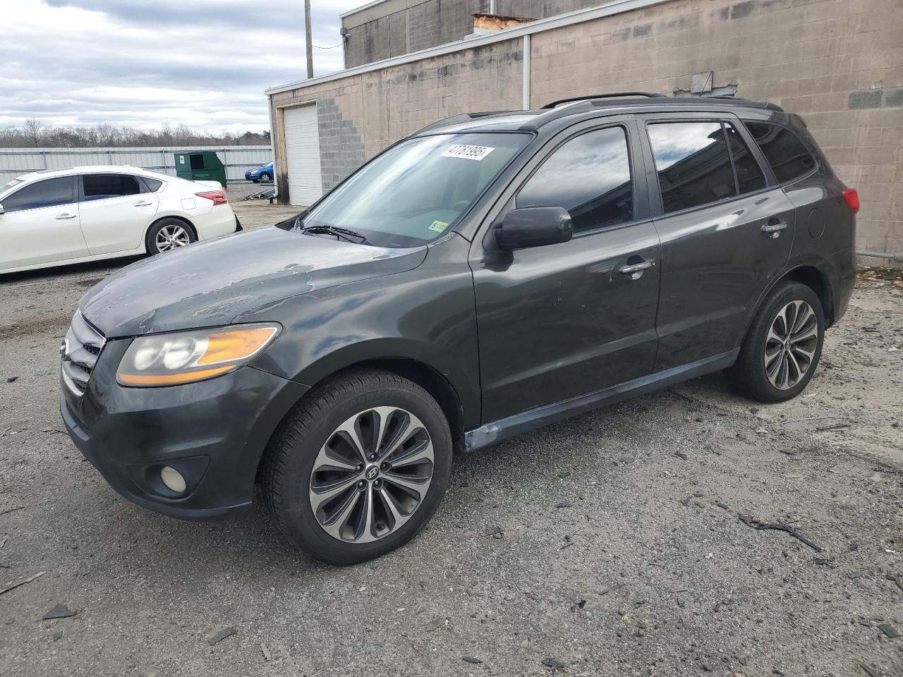 2012 Hyundai Santa Fe - Image 1
