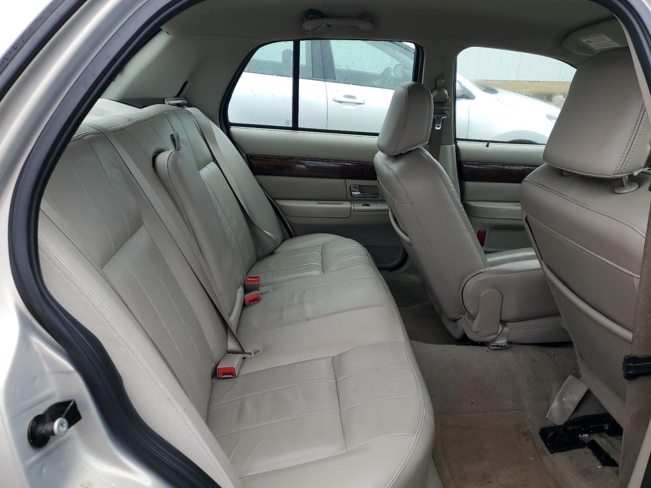 2008 Mercury Grand Marquis - Image 10