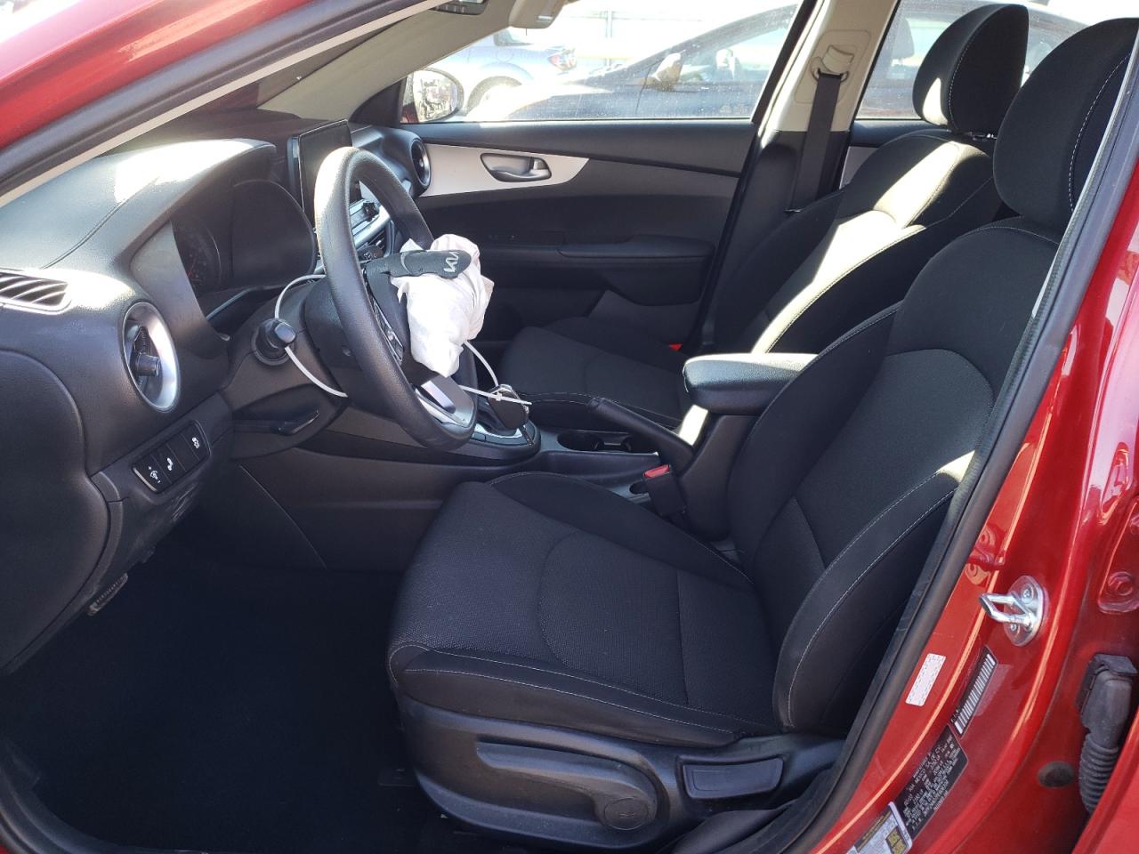 2023 Kia Forte - Image 7