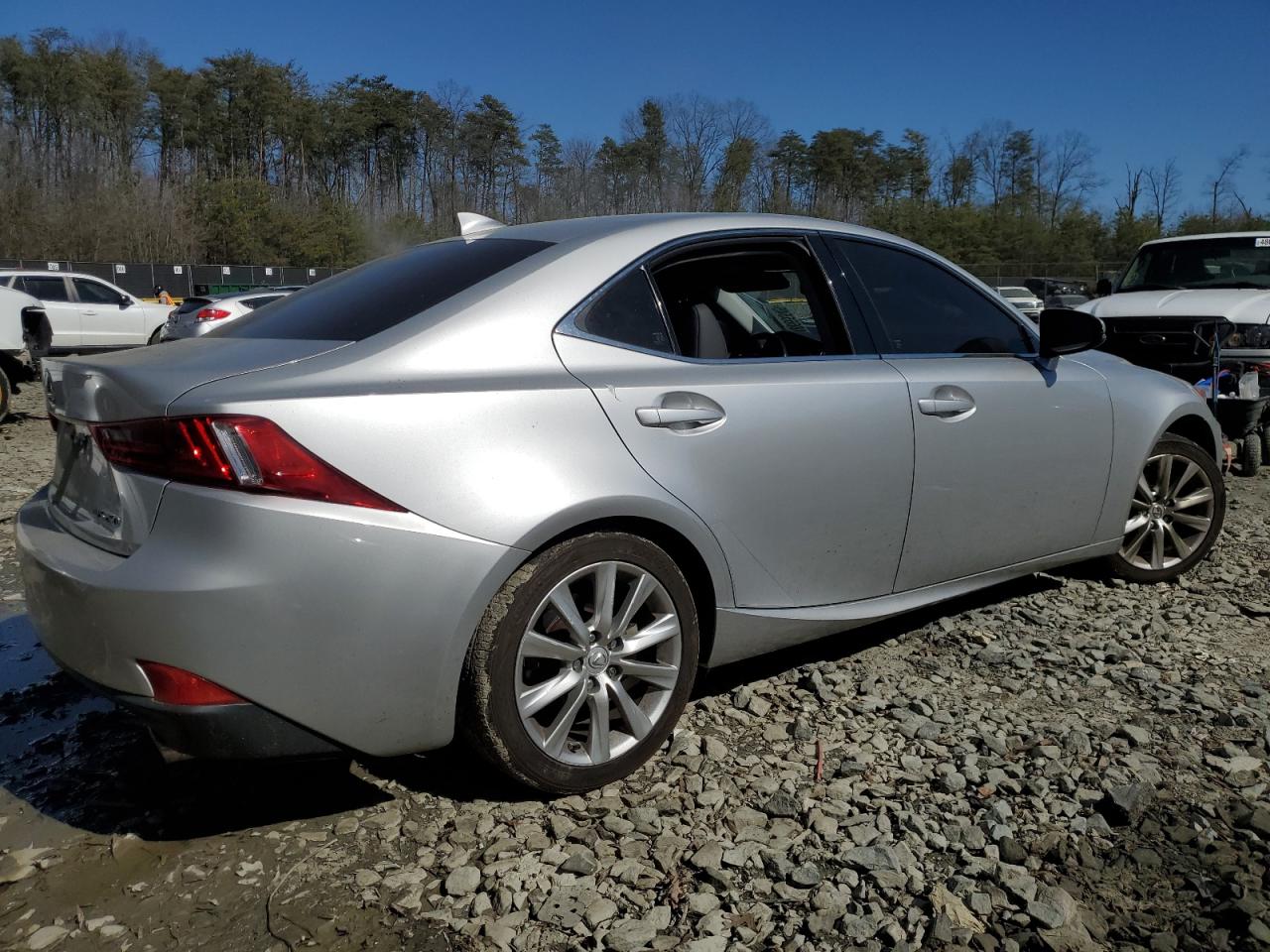 2015 Lexus IS - Image 3