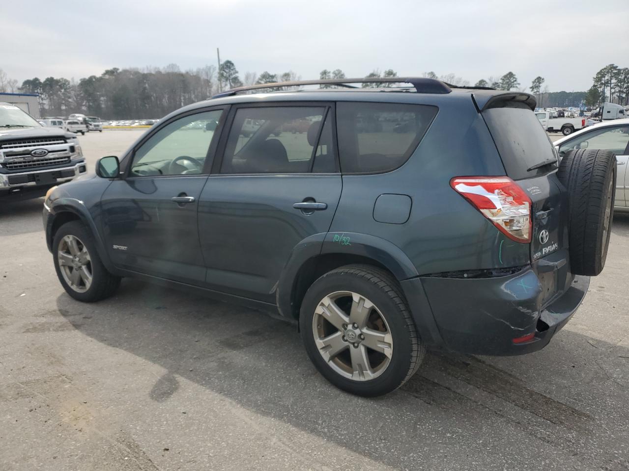 2008 Toyota RAV 4 - Image 2