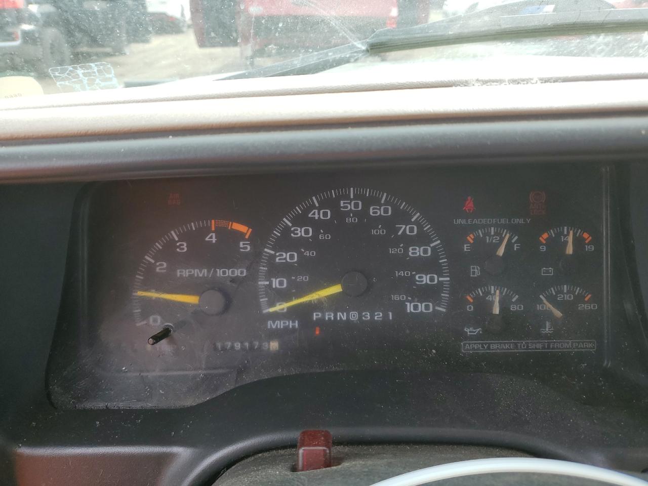 1995 Chevrolet Suburban K1500 VIN: 1GNFK16K1SJ417005 Lot: 48648975