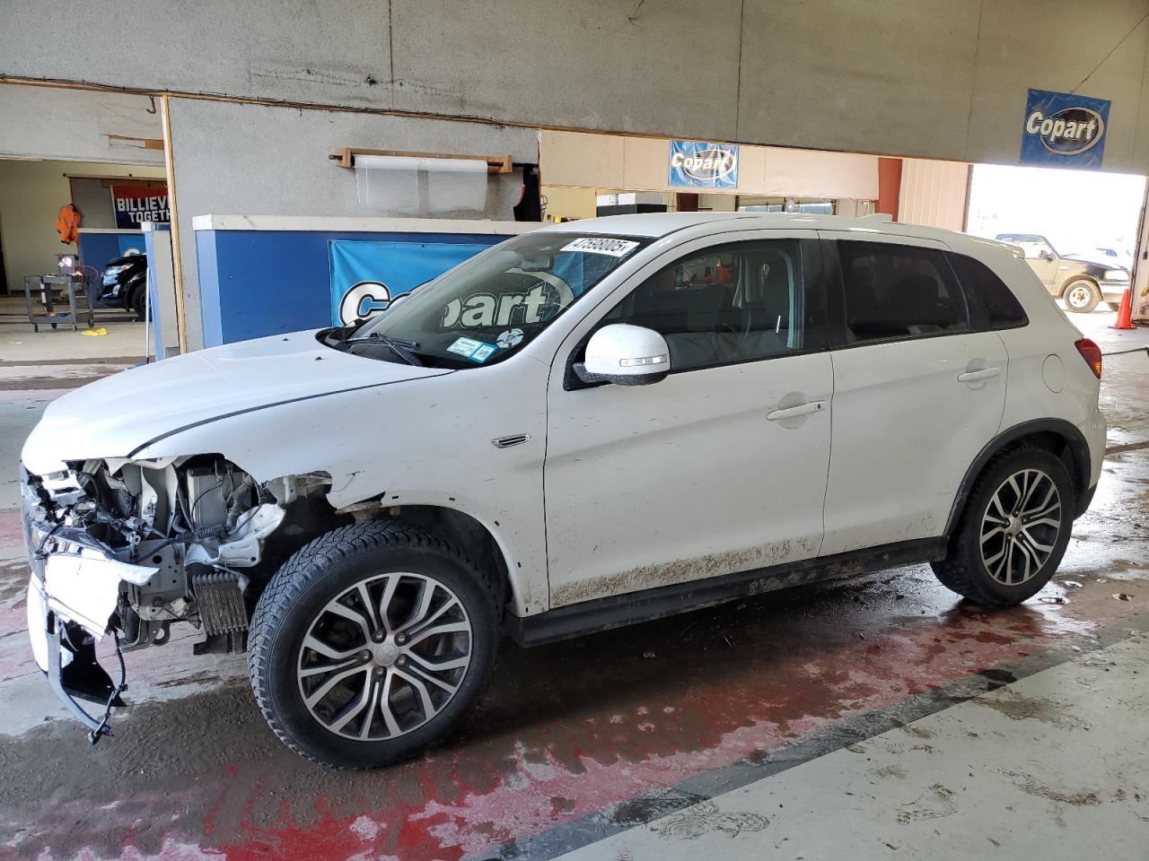 2018 Mitsubishi Outlander - Image 1