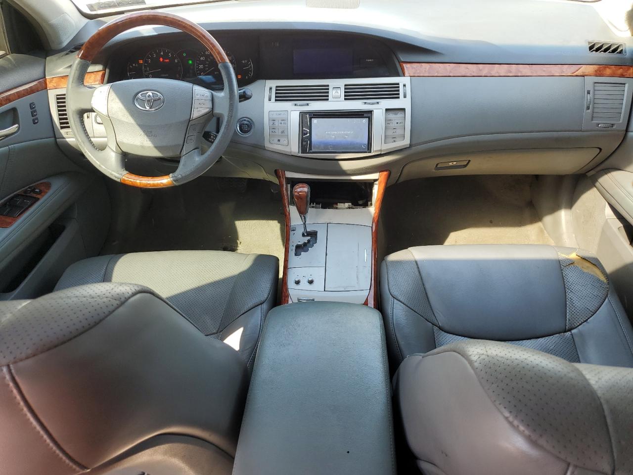 2007 Toyota Avalon - Image 8