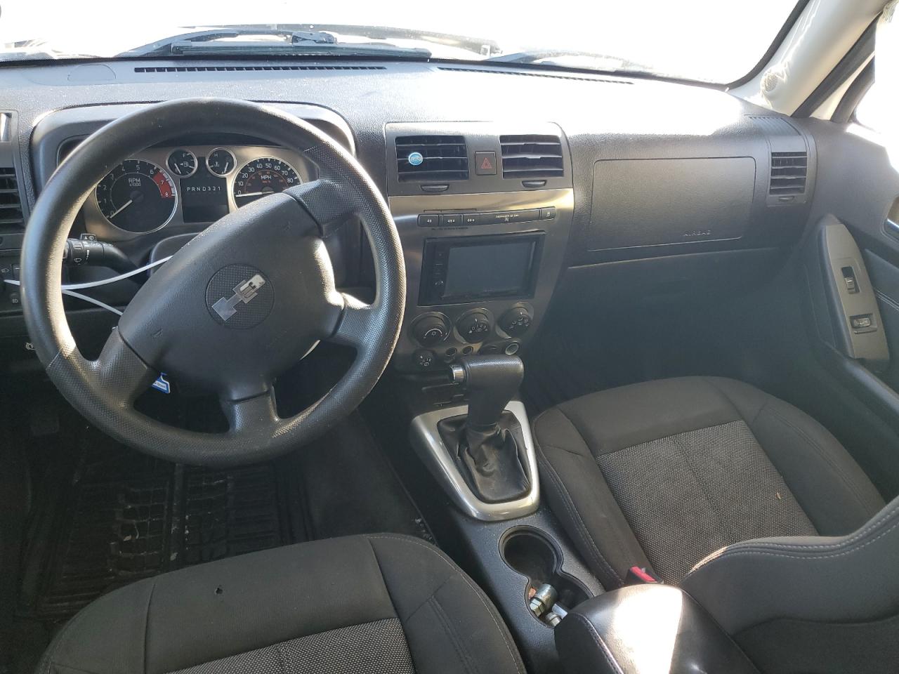 2010 Hummer H3 - Image 8