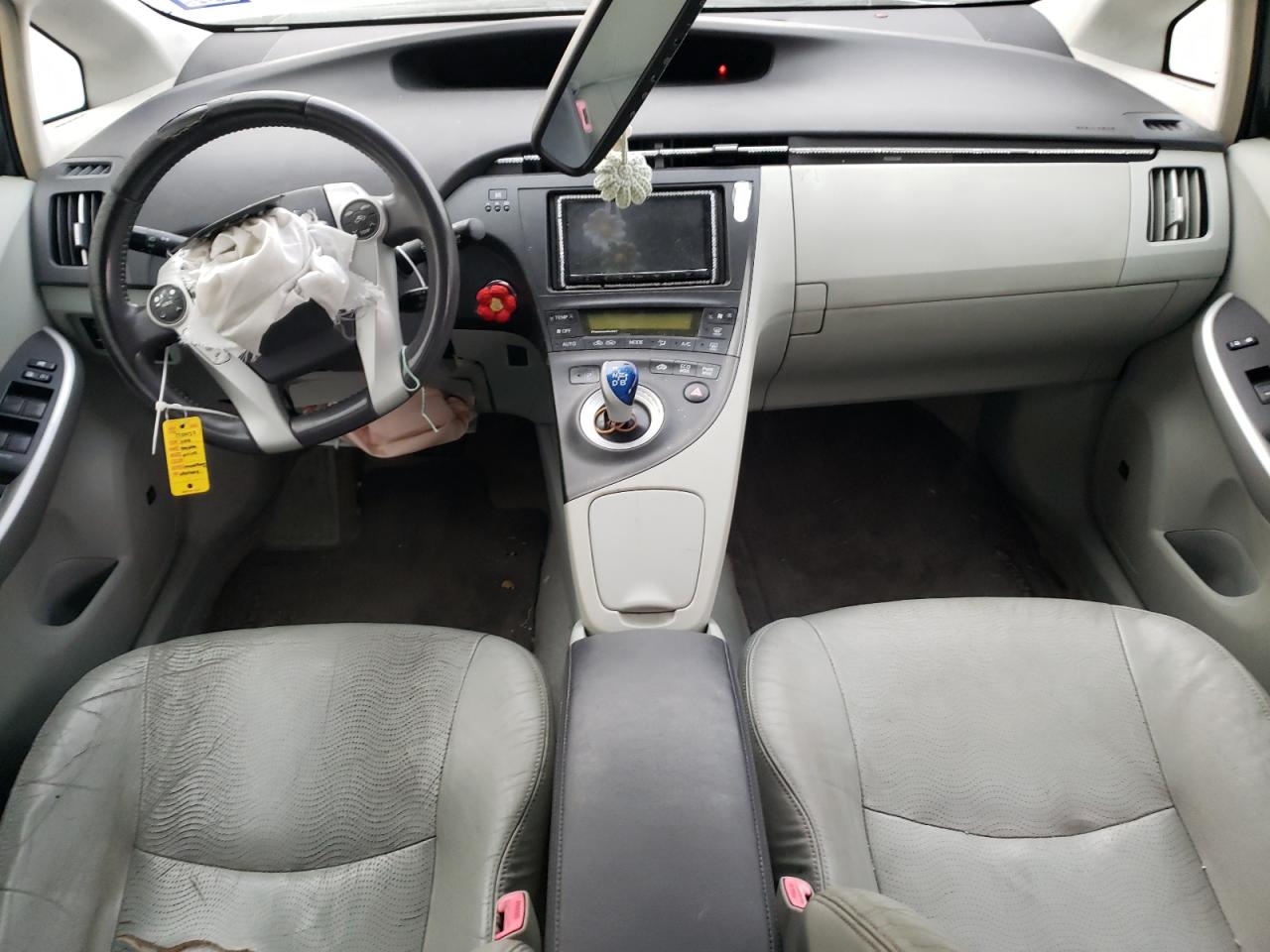 2011 Toyota Prius - Image 8