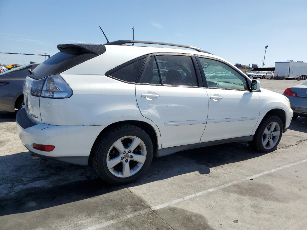 2005 Lexus RX - Image 3