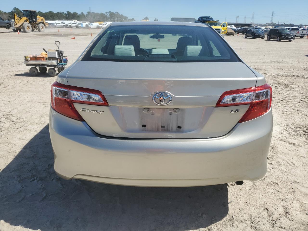 2014 Toyota Camry - Image 6