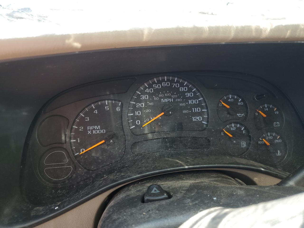 2005 Chevrolet Suburban K1500 VIN: 3GNFK16Z15G144067 Lot: 50750635