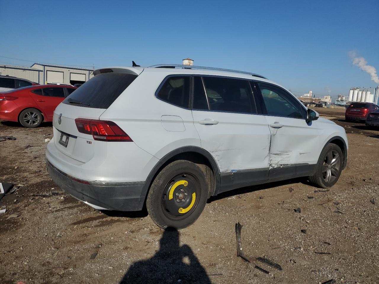 2018 Volkswagen Tiguan - Image 3