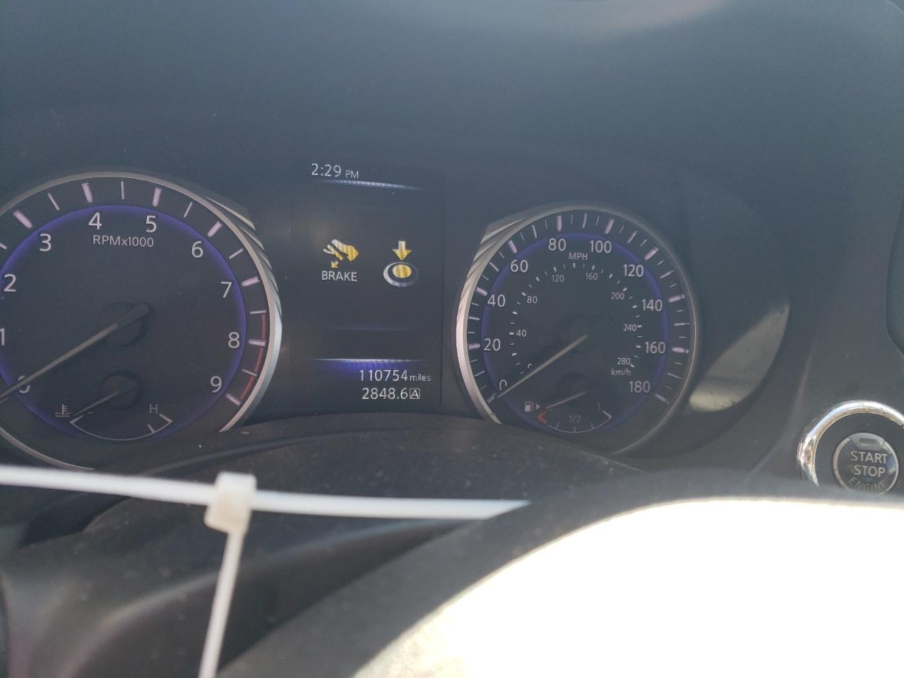 2015 Infiniti Q50 - Image 9