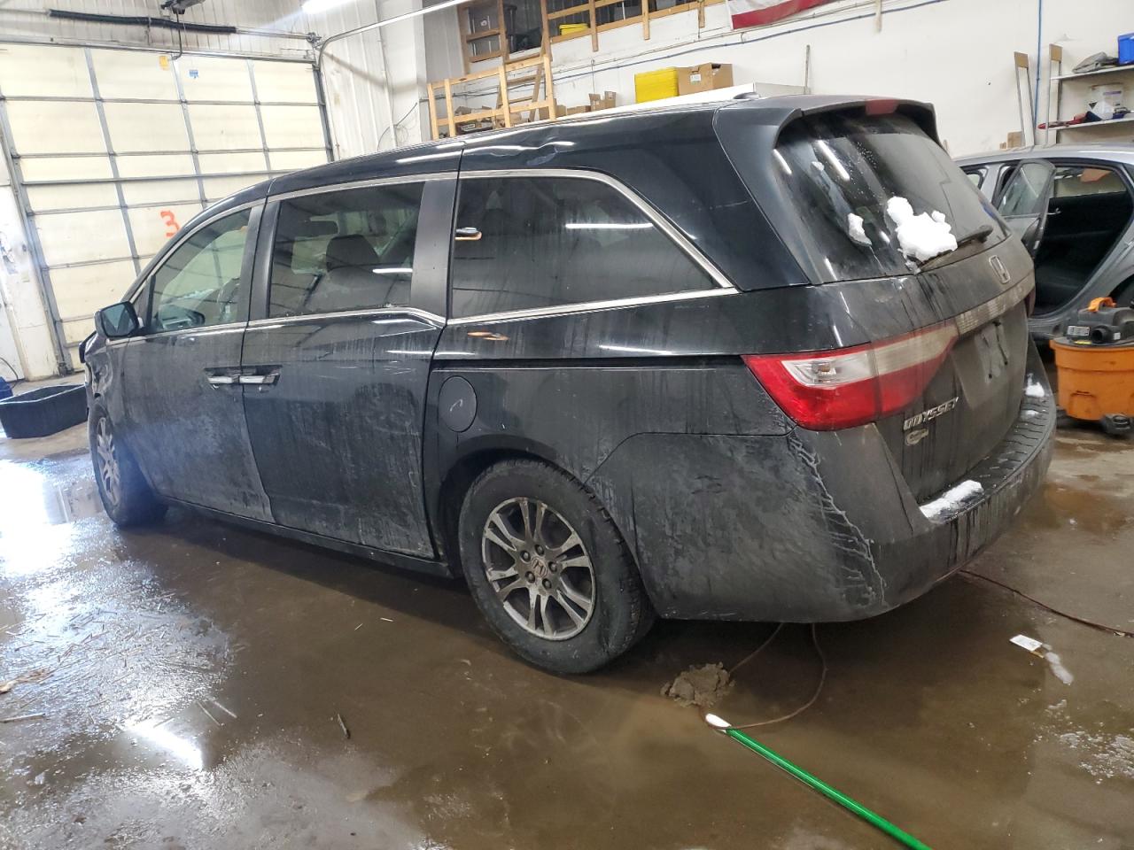 2012 Honda Odyssey - Image 2