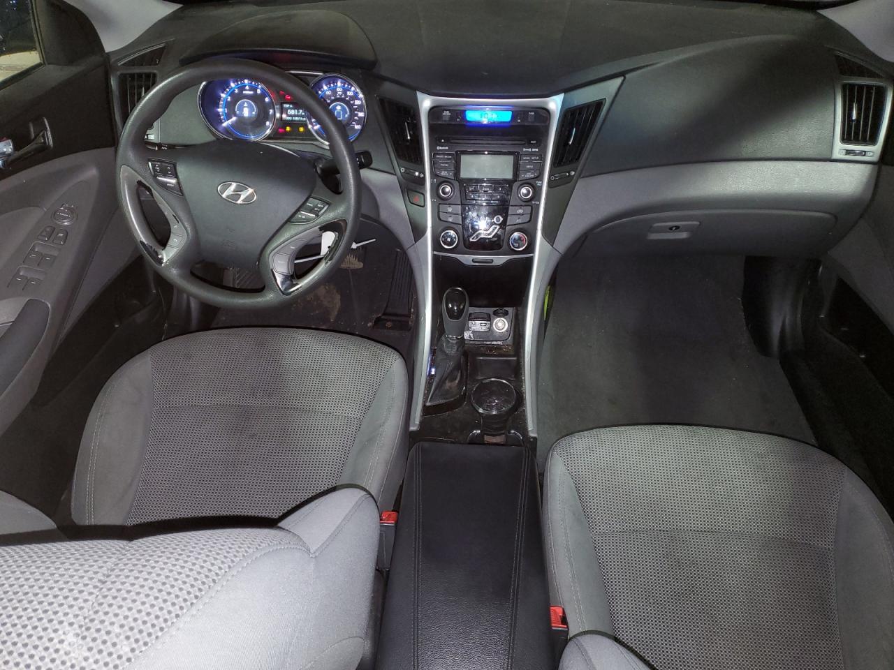 2013 Hyundai Sonata - Image 8