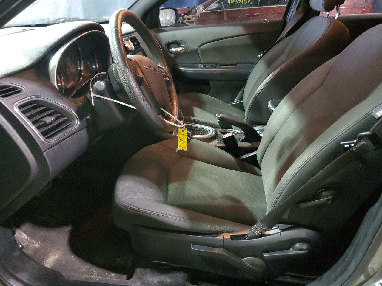 2012 Chrysler 200 - Image 7
