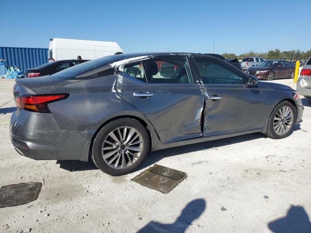  NISSAN ALTIMA 2019 Серый